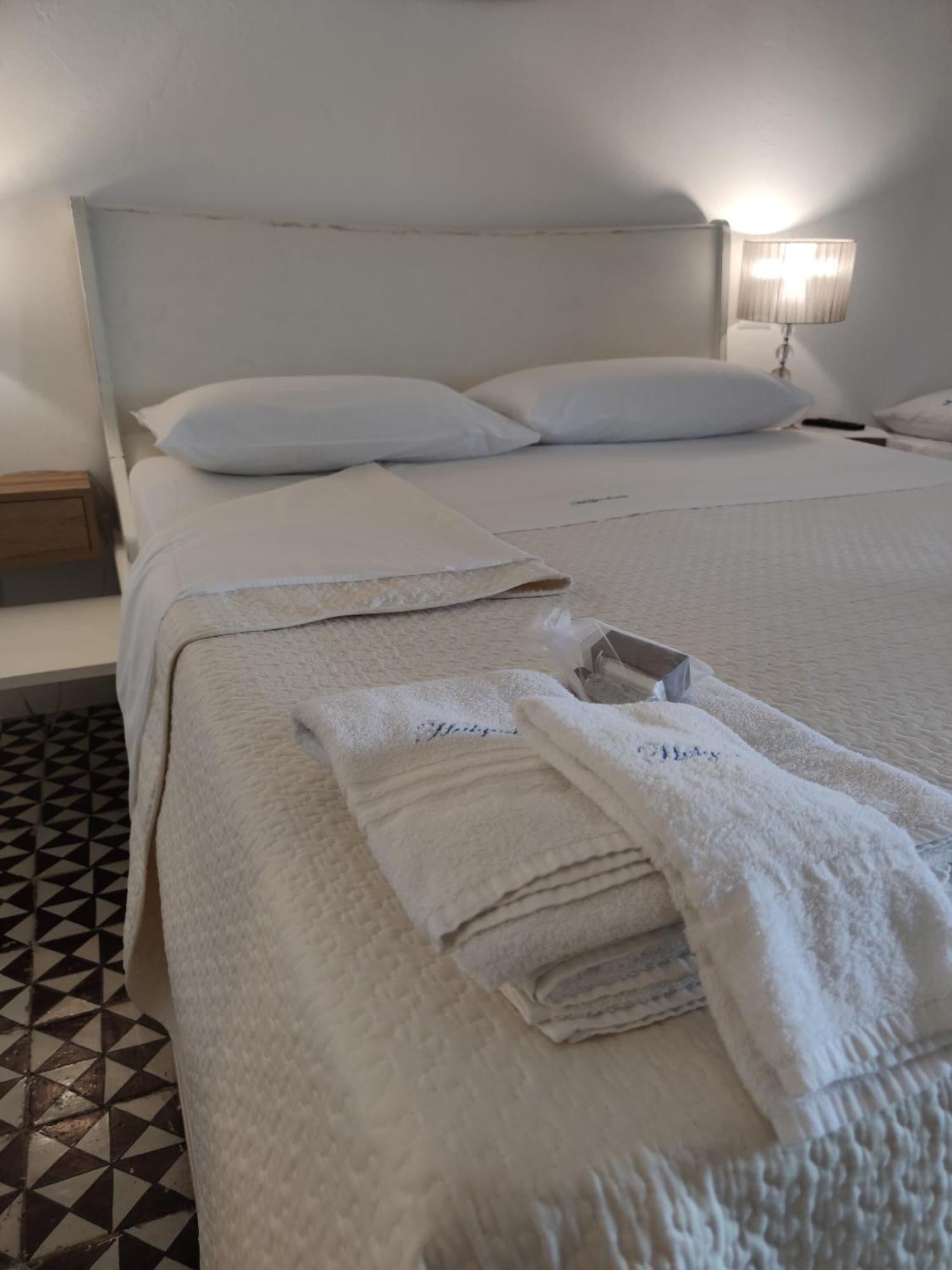 Halgoduria Hotel Santa Marina Salina Room photo